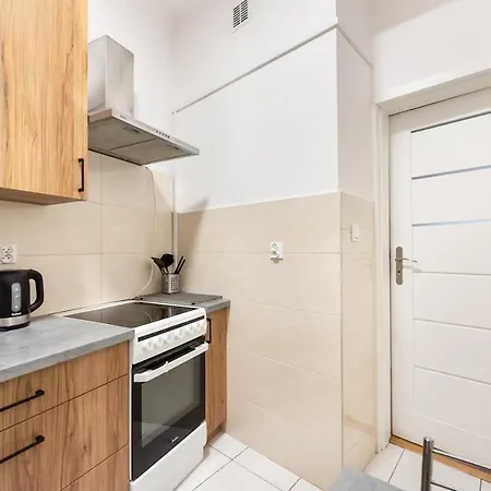Old Town 5-bedroom Apartment *