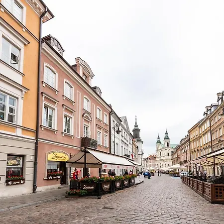 Old Town 5-bedroom Apartment Warsaw