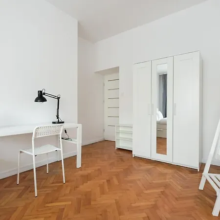 Old Town 5-bedroom