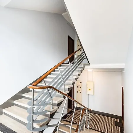 Old Town 5-bedroom By Bookinghost Lägenhet *